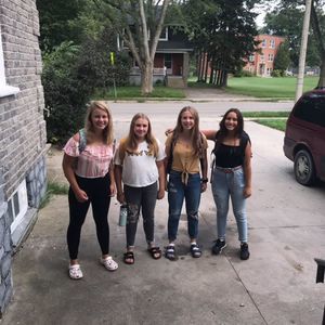 Meet your Posher, Bella